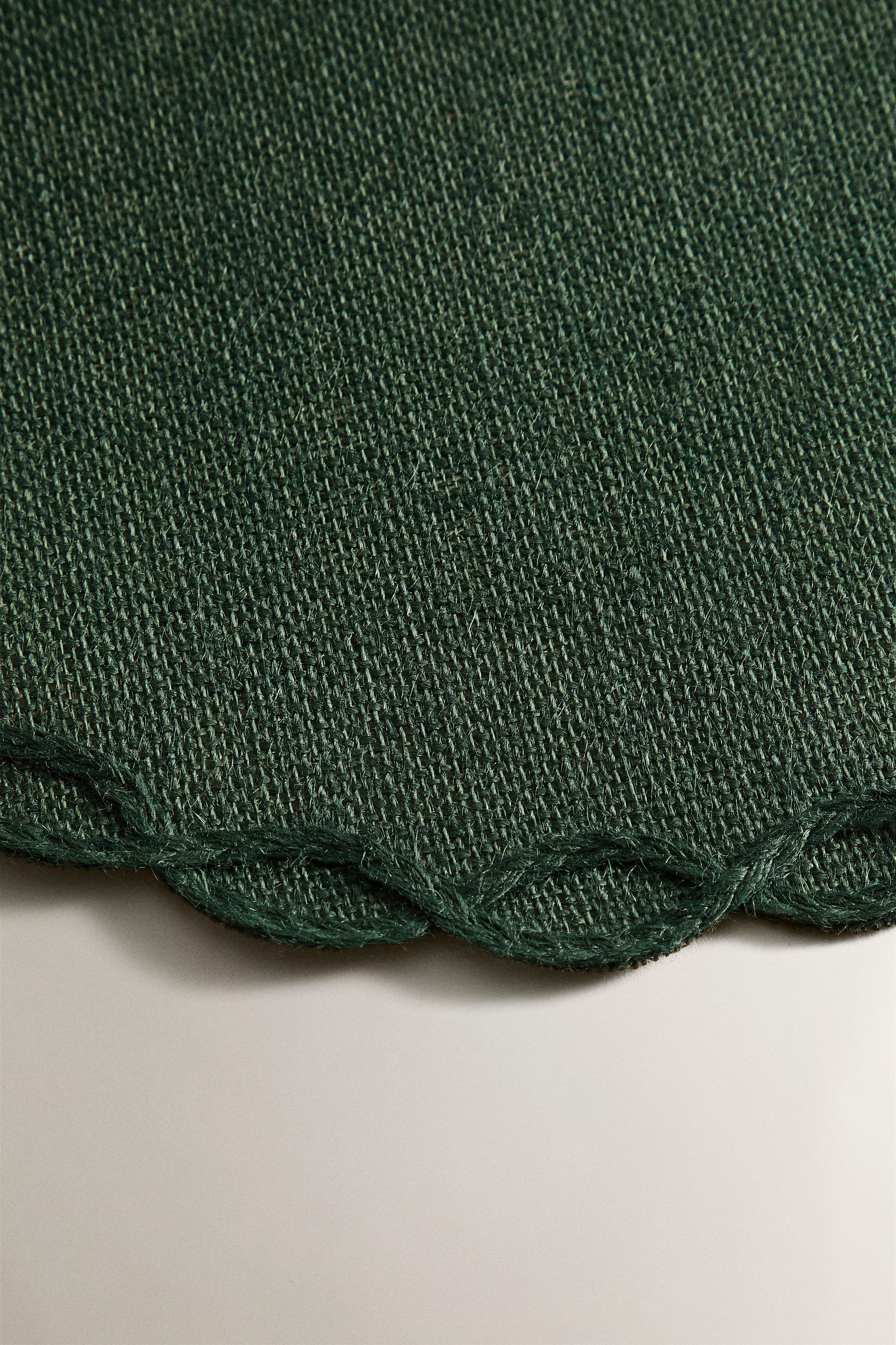 RAMIE CHAIN CHRISTMAS PLACEMAT